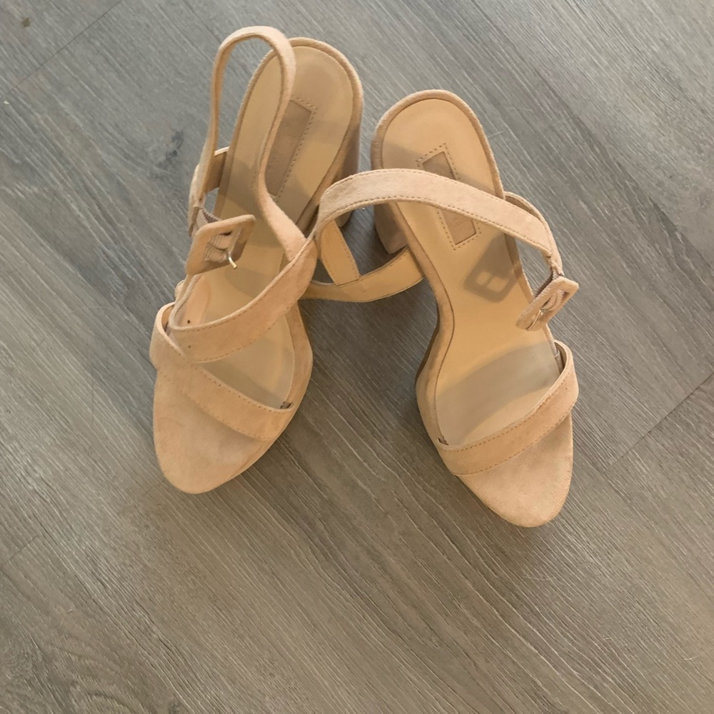 Cute heels - Picture 4 of 4